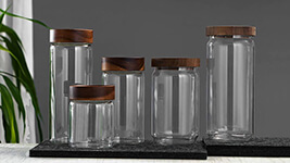 glass storage containers (6)