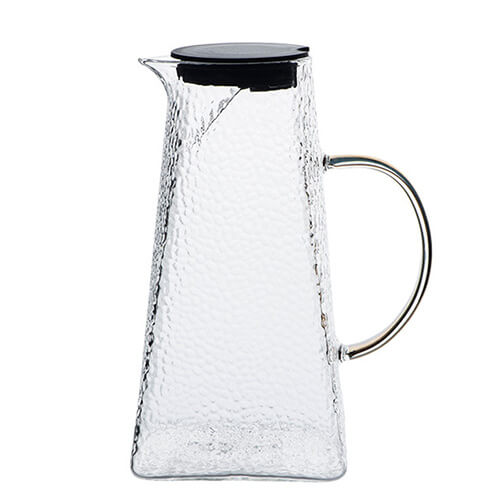 square hammer pattern design glass pitcher